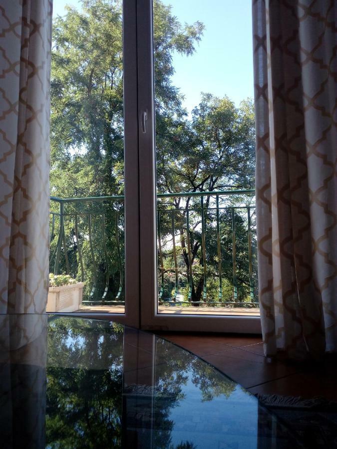 Como Ricky Apartment Cavallasca エクステリア 写真